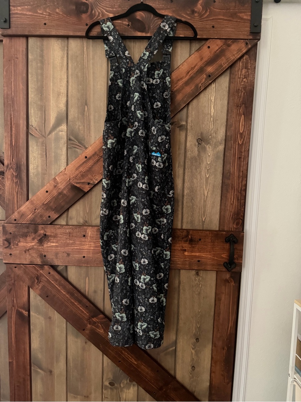 Kavu Floral Overalls in Dark Green and Teal Size Medium - Picture 3 of 6